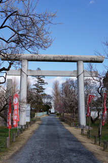 水戸の梅祭り 弘道館鹿島神社（鳥居）