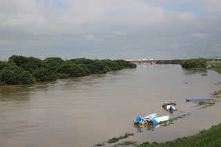 50年に一度の大雨 流された釣船（江戸川）