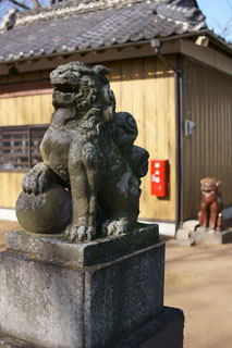 放火にあった王子神社 狛犬